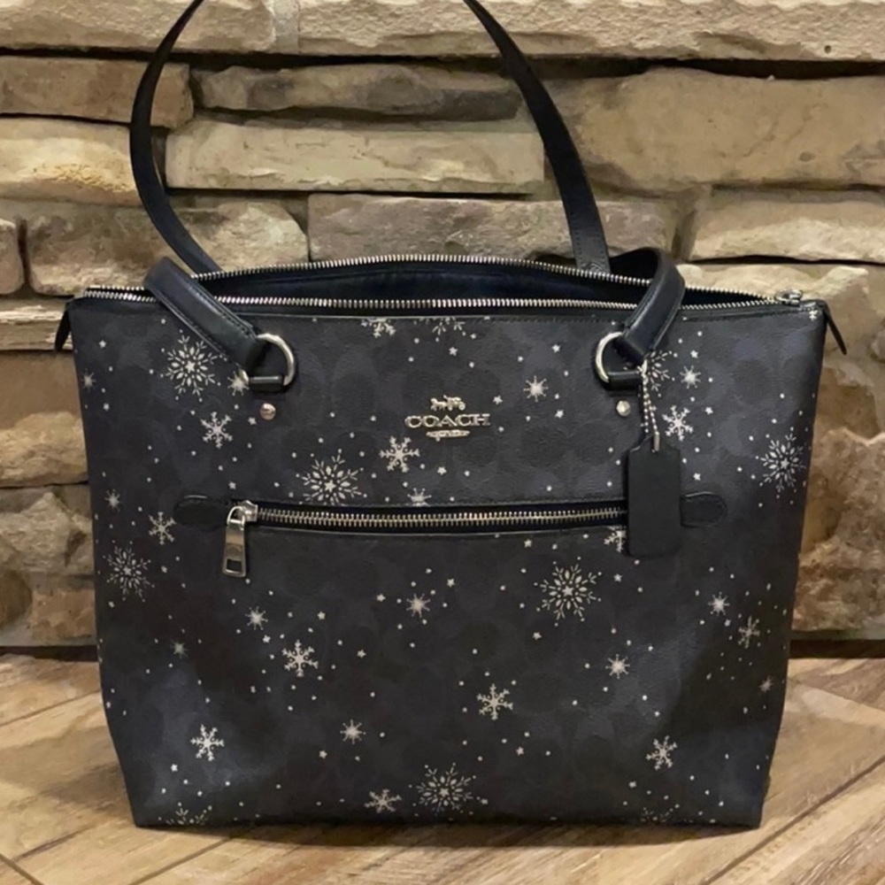 👛 Coach Snowflake Midnight Gallery Tote